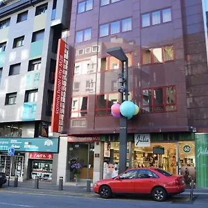 Somriu M28 Hotel